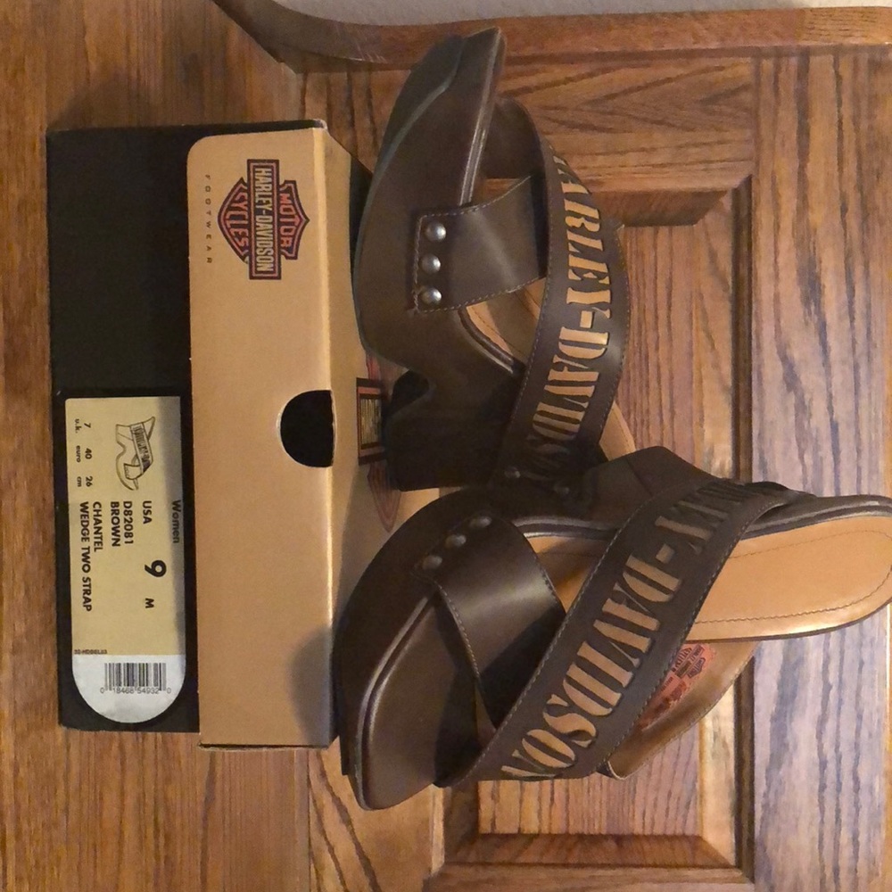 HARLEY DAVIDSON CHANTEL WEDGE TWO STRAP - Size 9
